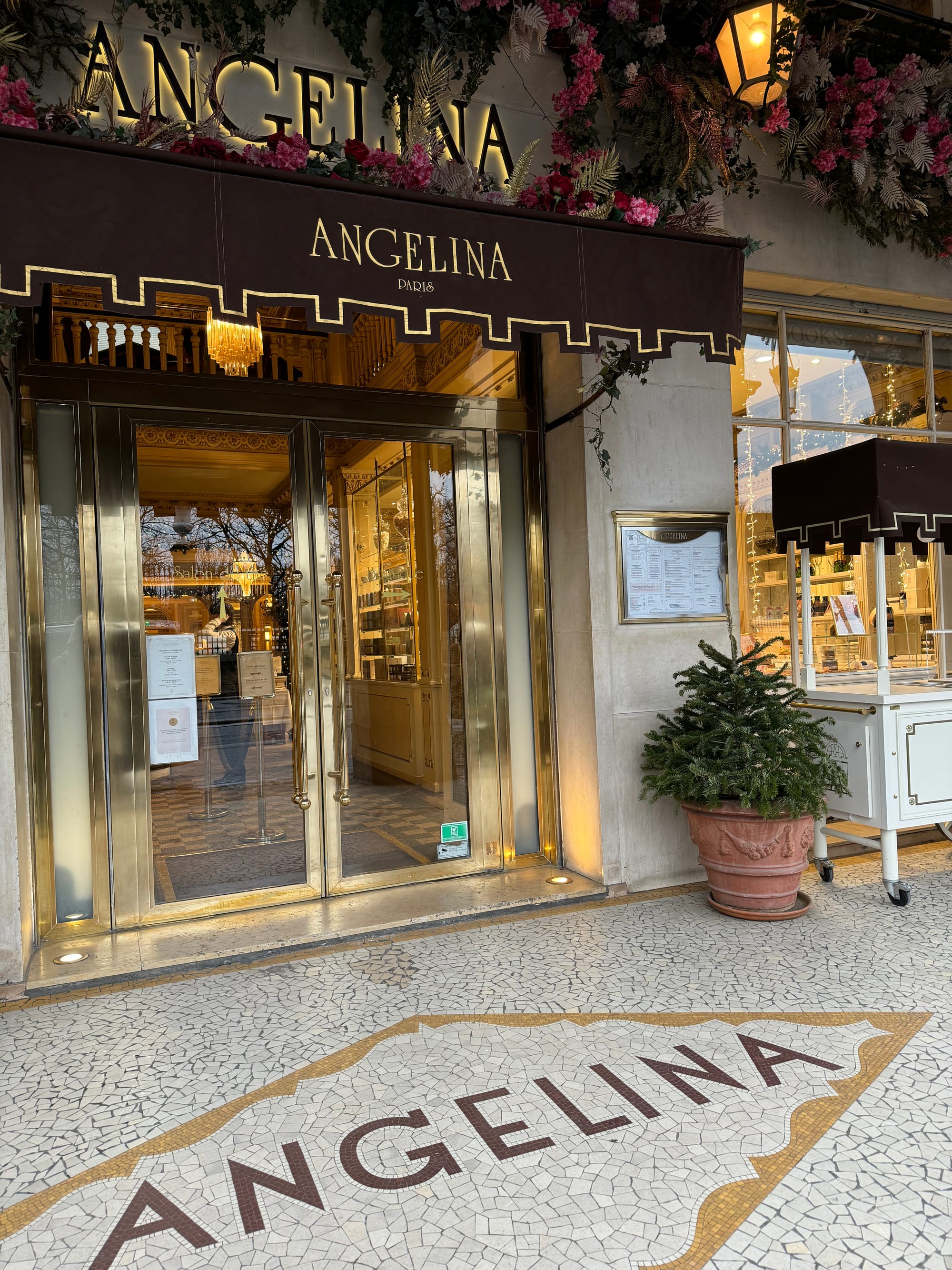Paris | Breakfast at Angelina's