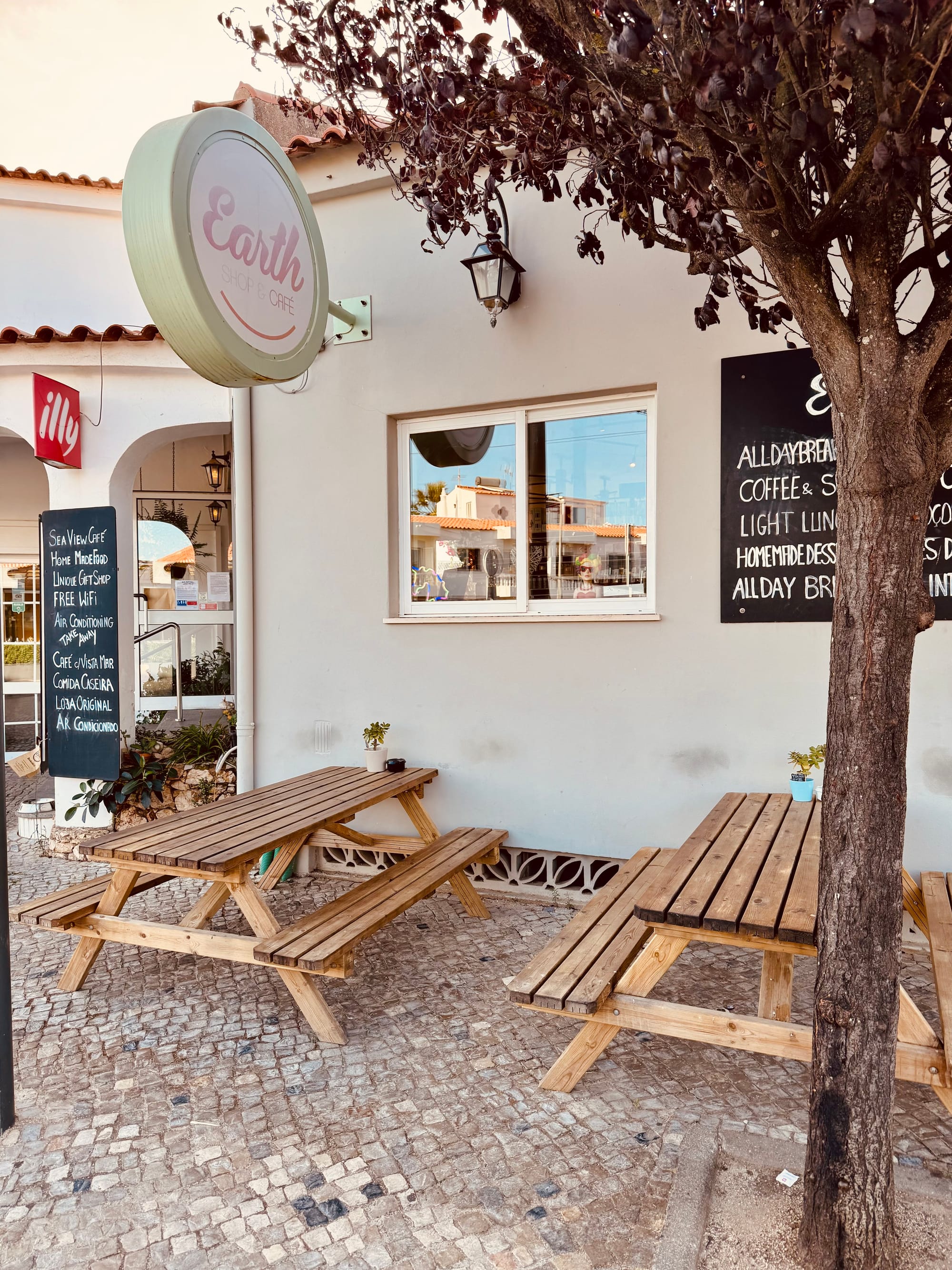 Best Restaurants in Algarve: Top Picks in Lagoa, Carvoeiro & Surroundings