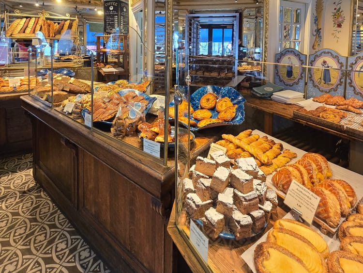 Best Breakfast Spots & Cafés in Paris